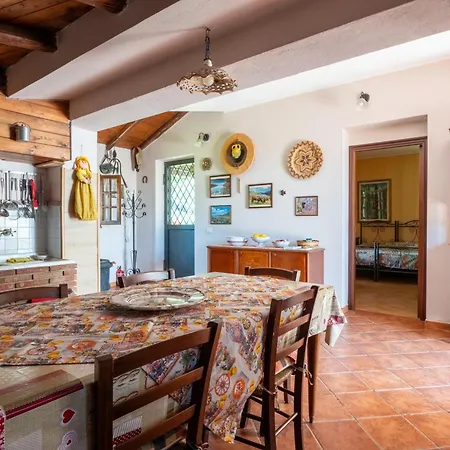 In Campagna Con Piscina Villa *