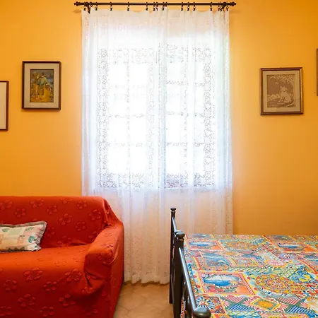 In Campagna Con Piscina Villa