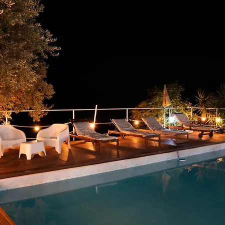 In Campagna Con Piscina *